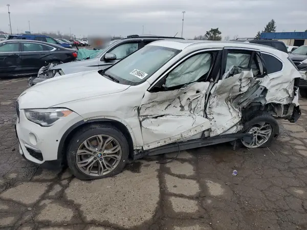 WBXHT3Z39H4A64931 2017 BMW X1 - Image 1