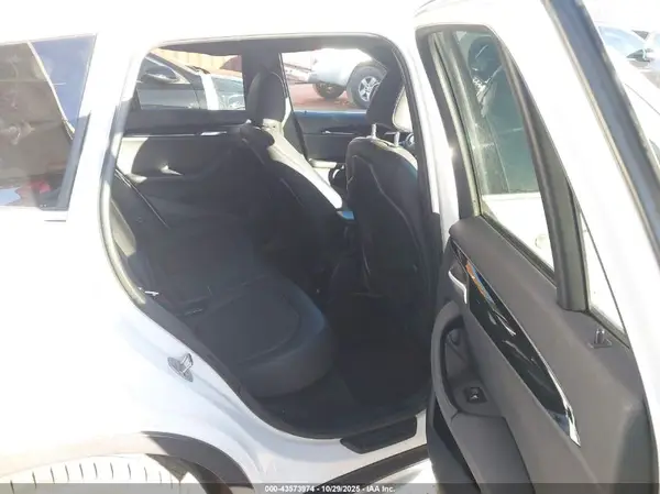 WBXHT3Z3XG4A51183 2016 BMW X1 - Image 8