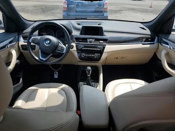WBXHT3Z3XH4A55624 2017 BMW X1 - Image 8