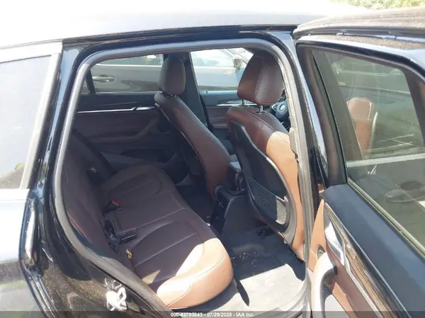 WBXHT3Z3XH4A55638 2017 BMW X1 - Image 8