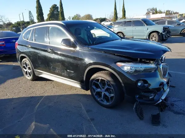 WBXHU7C30H5H33210 2017 BMW X1 - Image 1