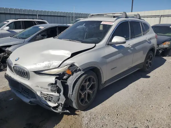 WBXHU7C30H5H33496 2017 BMW X1 - Image 1
