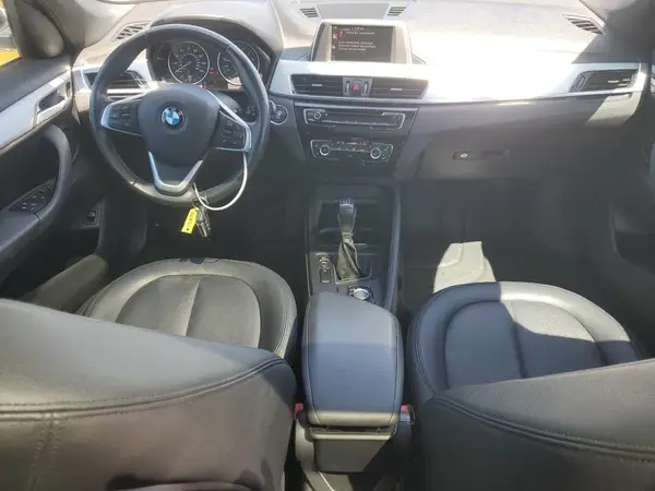 WBXHU7C30H5H34003 2017 BMW X1 - Image 8