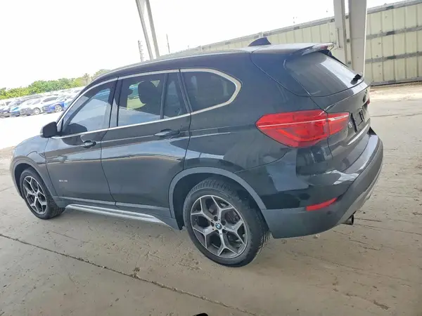WBXHU7C30H5H34356 2017 BMW X1 - Image 2