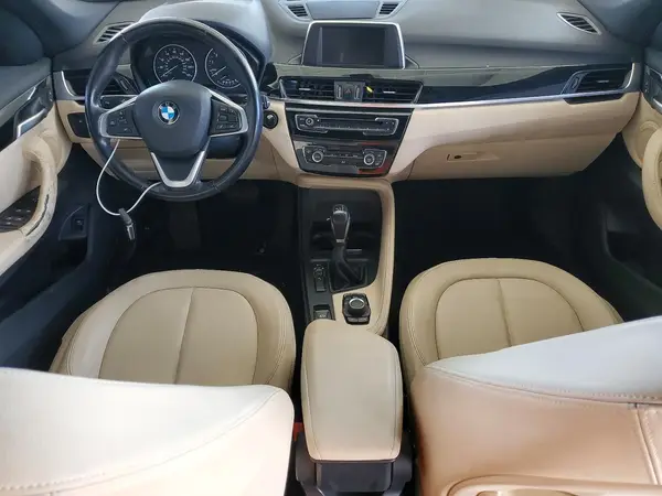 WBXHU7C30H5H34356 2017 BMW X1 - Image 8