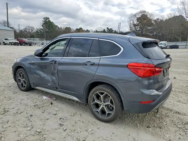 WBXHU7C30H5H34373 2017 BMW X1 - Image 2
