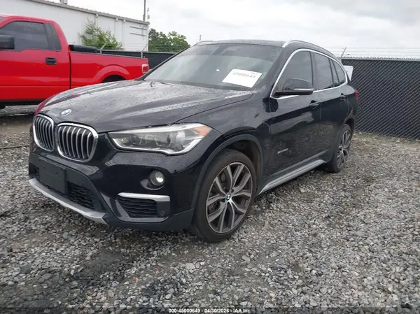 WBXHU7C30H5H36298 2017 BMW X1 - Image 2