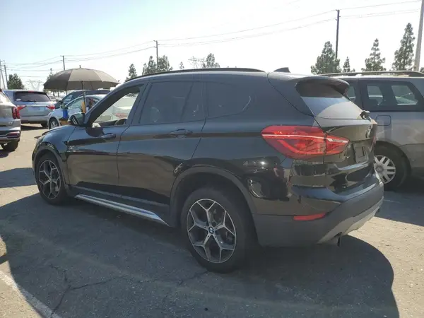 WBXHU7C30H5H37953 2017 BMW X1 - Image 2