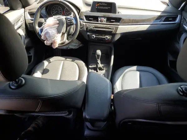 WBXHU7C30H5H37953 2017 BMW X1 - Image 8