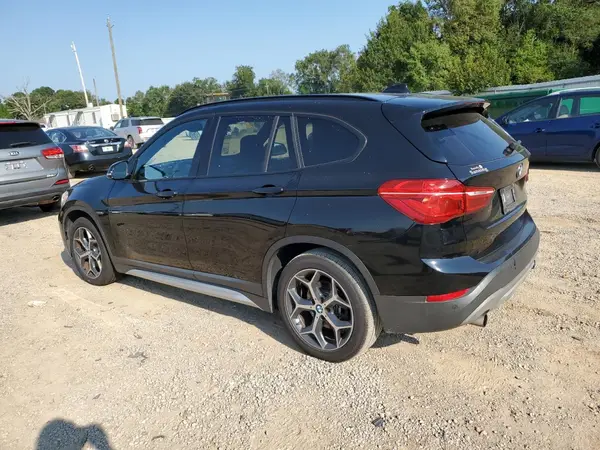 WBXHU7C30H5H38004 2017 BMW X1 - Image 2