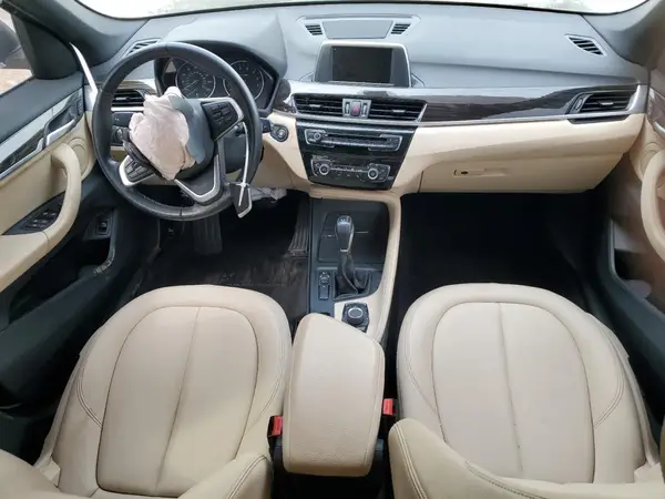 WBXHU7C30H5H38049 2017 BMW X1 - Image 8