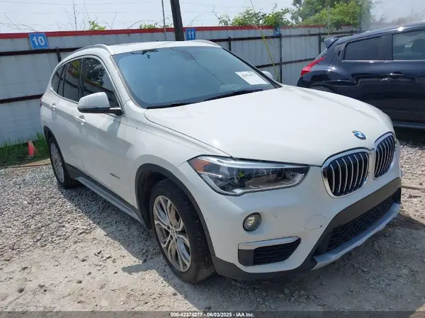 WBXHU7C30H5H38231 2017 BMW X1 - Image 1