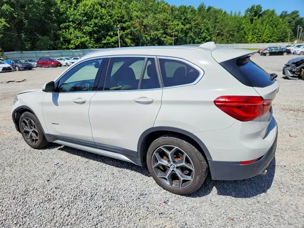 WBXHU7C30HP924546 2017 BMW X1 - Image 2