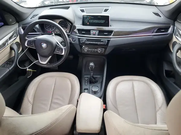 WBXHU7C30HP924563 2017 BMW X1 - Image 8