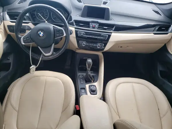 WBXHU7C30HP924773 2017 BMW X1 - Image 8