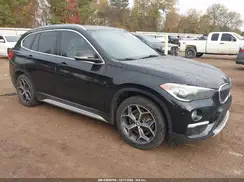WBXHU7C30J3H43530 2018 BMW X1
