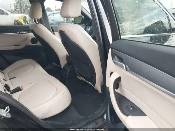 WBXHU7C30J3H43530 2018 BMW X1 - Image 8