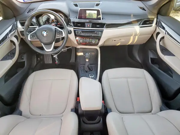 WBXHU7C30J3H43771 2018 BMW X1 - Image 8
