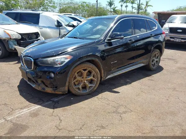 WBXHU7C30J5H42009 2018 BMW X1 - Image 2