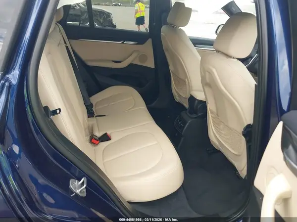 WBXHU7C30J5H42544 2018 BMW X1 - Image 8