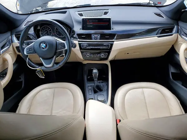 WBXHU7C30J5H43094 2018 BMW X1 - Image 8