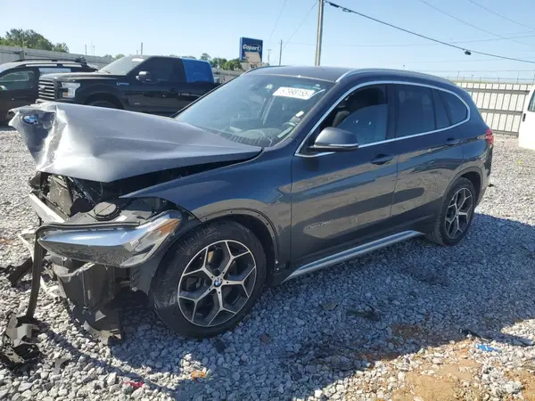 WBXHU7C30J5H44634 2018 BMW X1 - Image 1