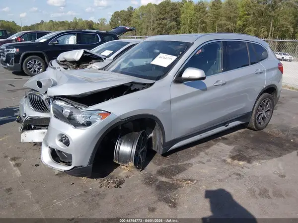 WBXHU7C30J5L08220 2018 BMW X1 - Image 2