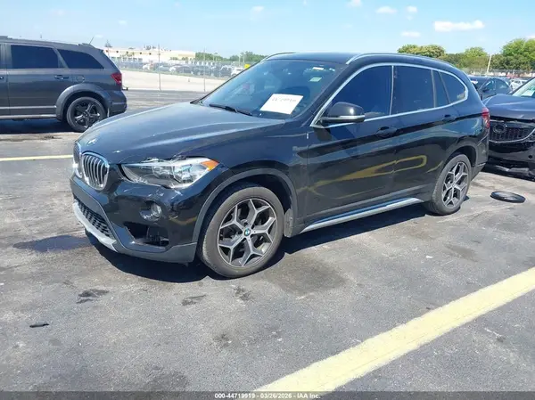 WBXHU7C30J5L08900 2018 BMW X1 - Image 2