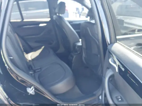 WBXHU7C30J5L08900 2018 BMW X1 - Image 8