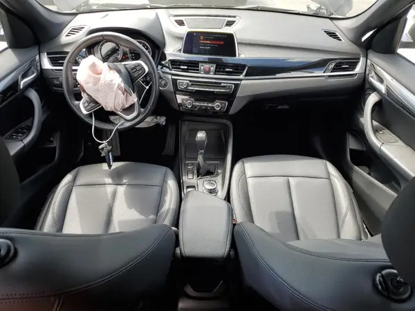 WBXHU7C30J5L09321 2018 BMW X1 - Image 8