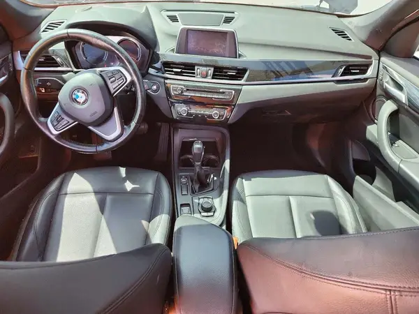 WBXHU7C30J5L09433 2018 BMW X1 - Image 8