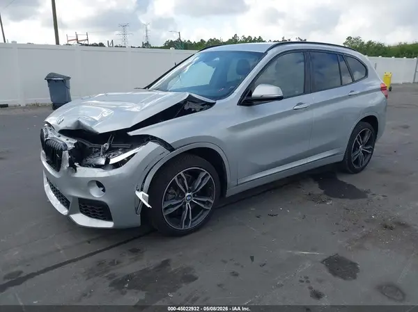 WBXHU7C30J5L09691 2018 BMW X1 - Image 2
