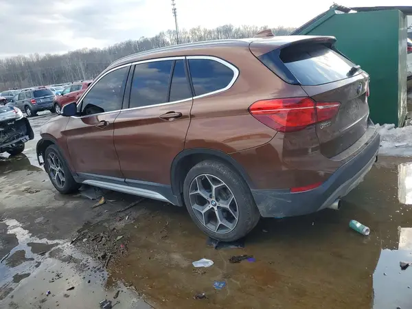 WBXHU7C31H5H32910 2017 BMW X1 - Image 2