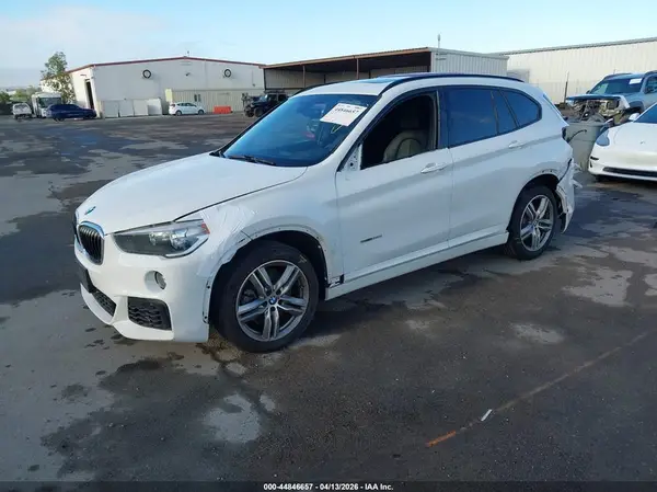 WBXHU7C31H5H34902 2017 BMW X1 - Image 2