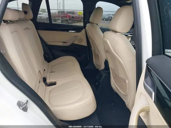 WBXHU7C31H5H35225 2017 BMW X1 - Image 8