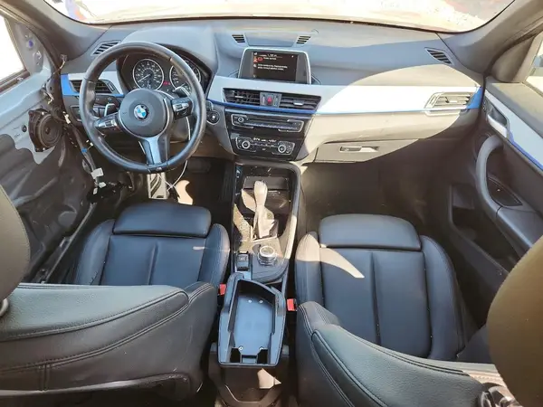 WBXHU7C31H5H36455 2017 BMW X1 - Image 8