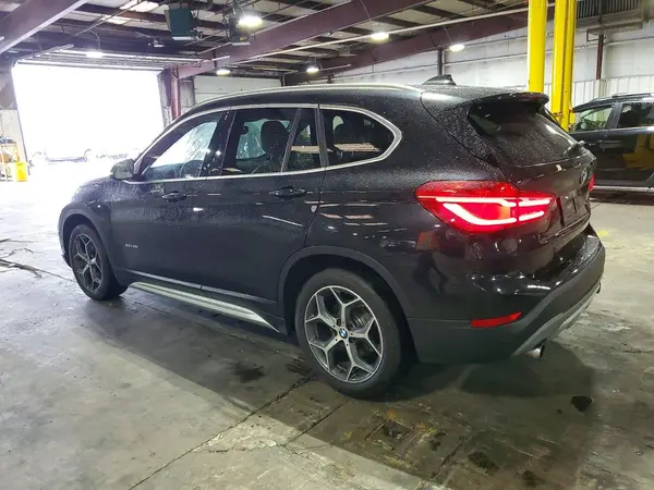 WBXHU7C31H5H36844 2017 BMW X1 - Image 2