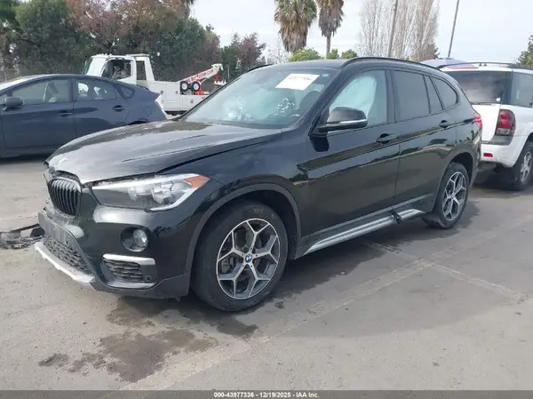 WBXHU7C31H5H37816 2017 BMW X1 - Image 2