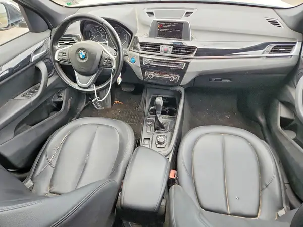 WBXHU7C31H5H37833 2017 BMW X1 - Image 8