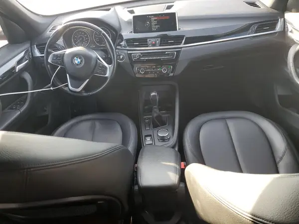 WBXHU7C31HP924684 2017 BMW X1 - Image 8