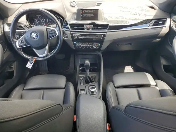 WBXHU7C31HP924751 2017 BMW X1 - Image 8