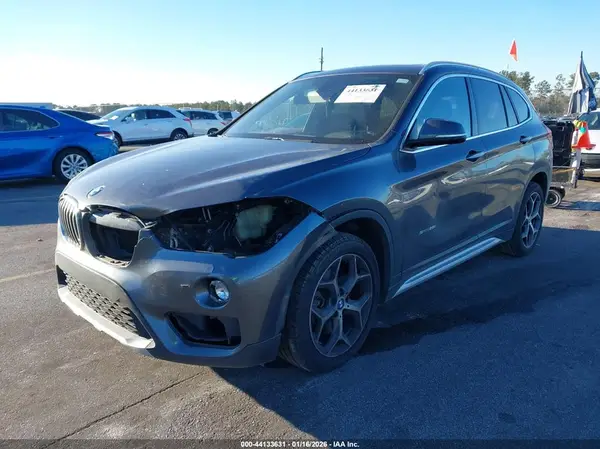 WBXHU7C31HP924913 2017 BMW X1 - Image 2