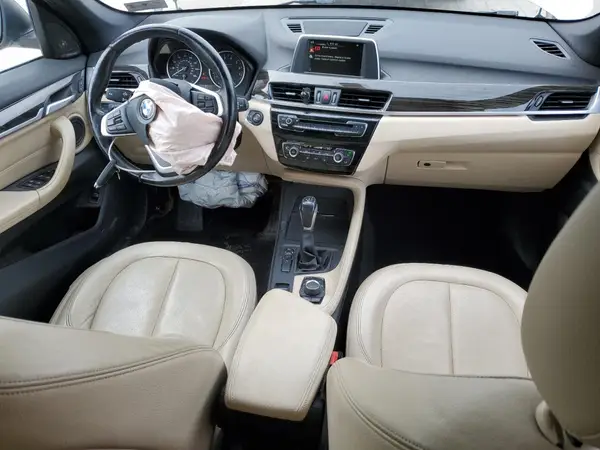 WBXHU7C31HP925057 2017 BMW X1 - Image 8