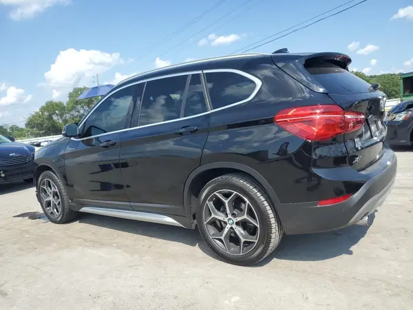 WBXHU7C31J3H42645 2018 BMW X1 - Image 2