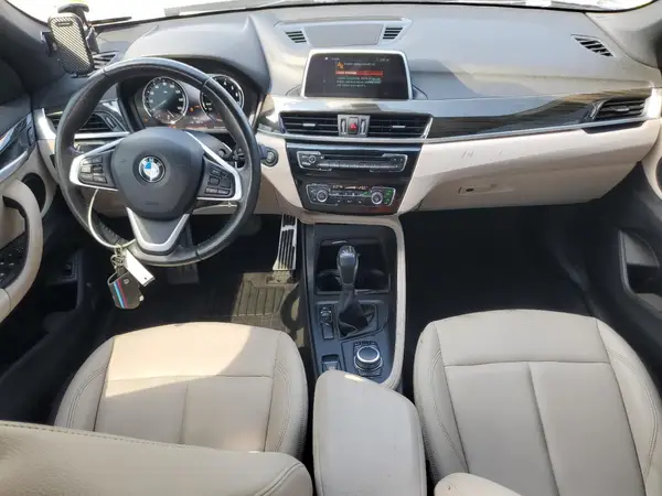WBXHU7C31J3H42645 2018 BMW X1 - Image 8