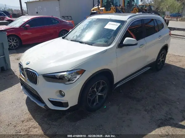 WBXHU7C31J3H43519 2018 BMW X1 - Image 2
