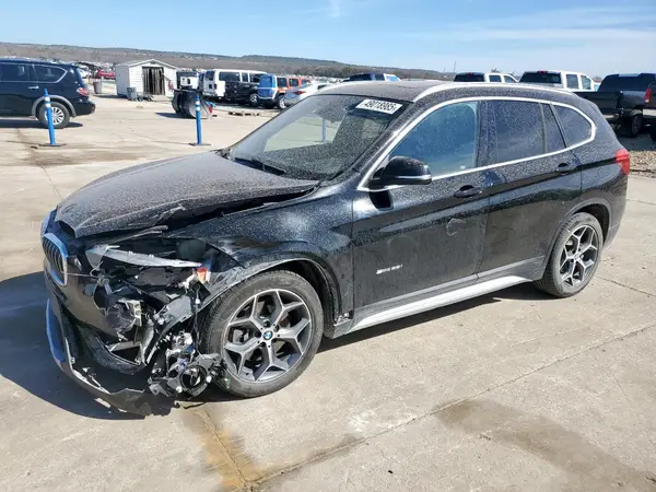 WBXHU7C31J5H39068 2018 BMW X1 - Image 1