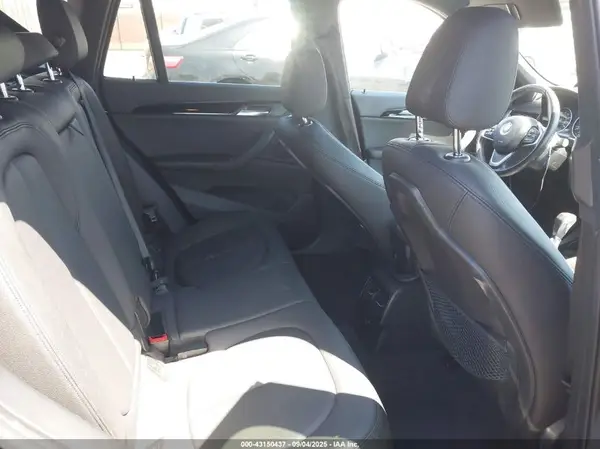 WBXHU7C31J5H41662 2018 BMW X1 - Image 8