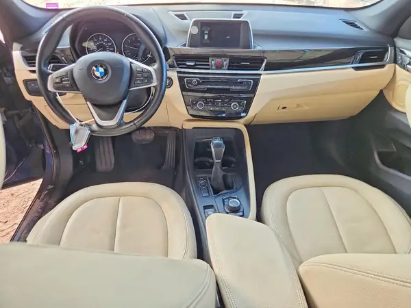WBXHU7C31J5H43055 2018 BMW X1 - Image 8