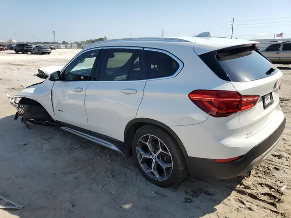 WBXHU7C31J5H43346 2018 BMW X1 - Image 2